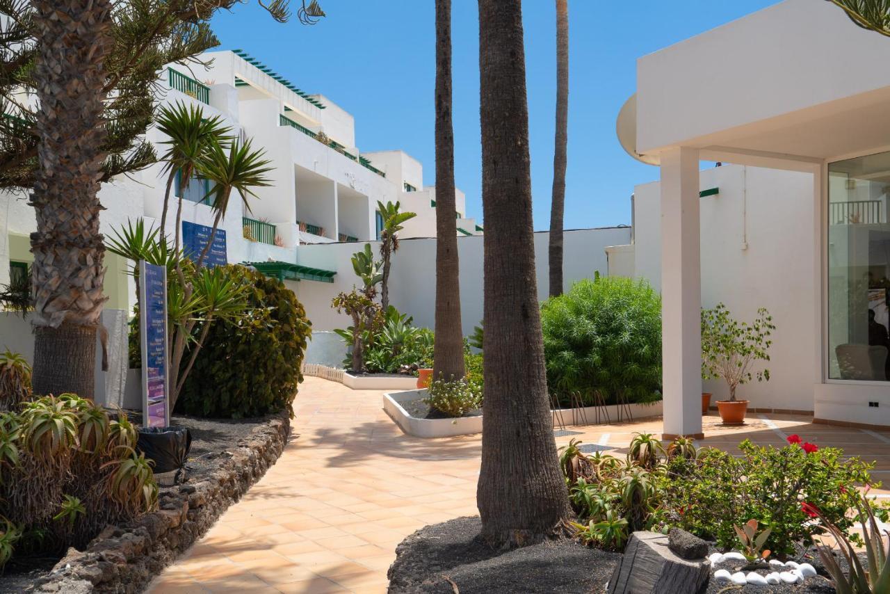 Apartamentos Galeon Playa Costa Teguise Exterior photo